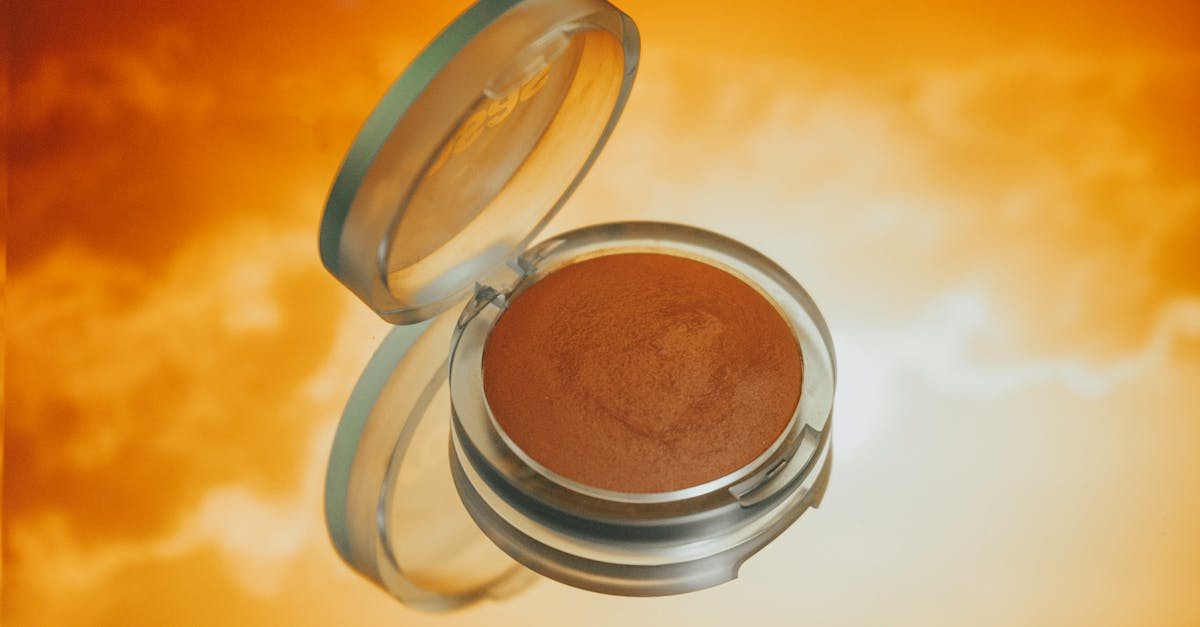 Sculpting Your Face with Clinique True Bronze Bronzer